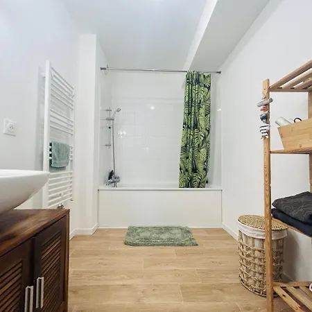Appartement Casa Lumina - T3 Neuf Avec Parking Et Balcon *